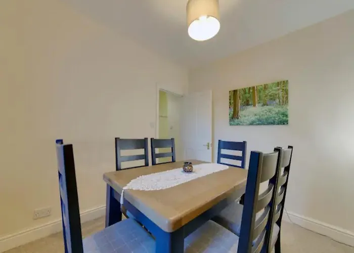 Pass The Keys Modern And Spacious Terrace In Central Cambridge