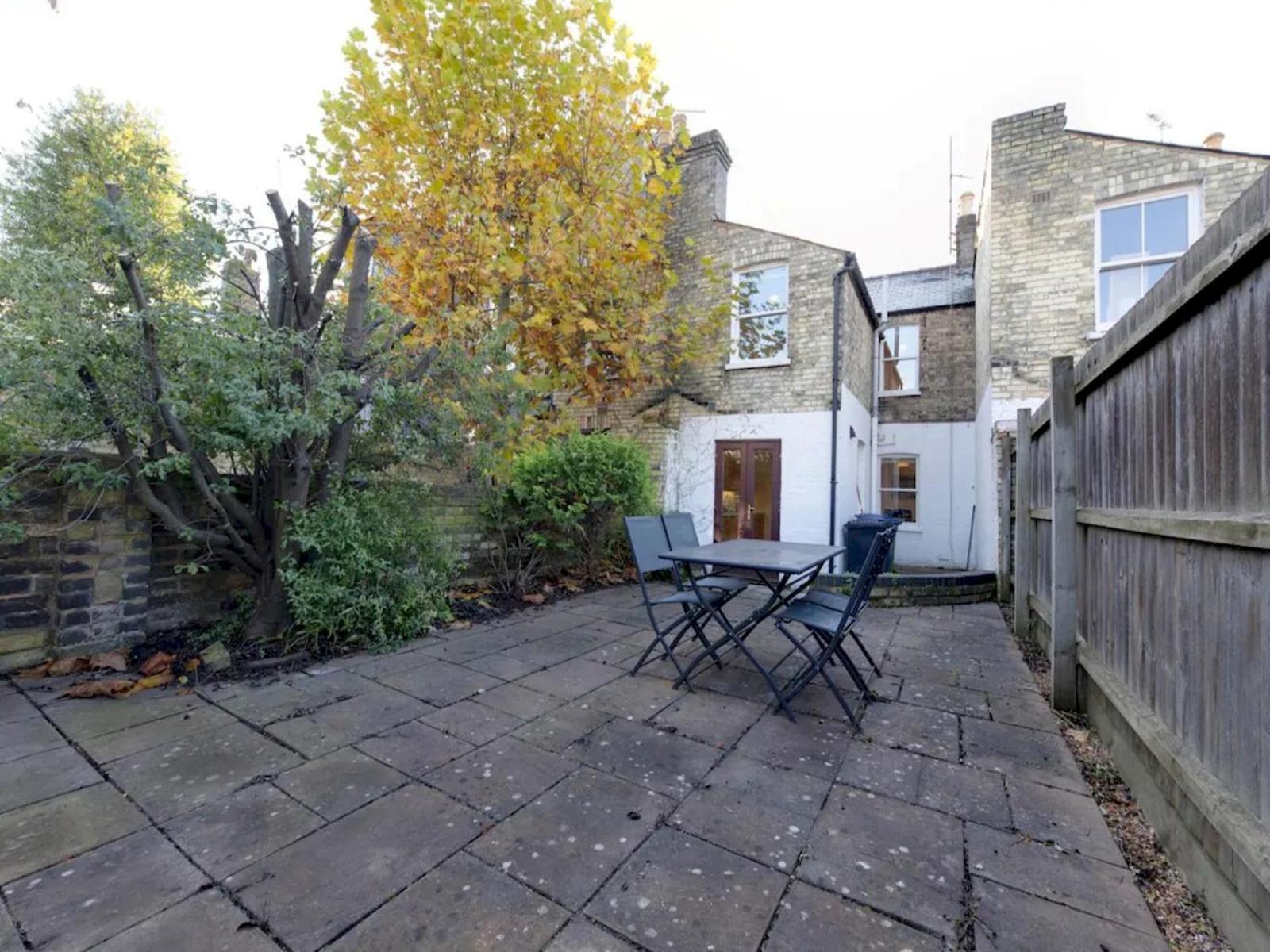 Pass The Keys Modern And Spacious Terrace In