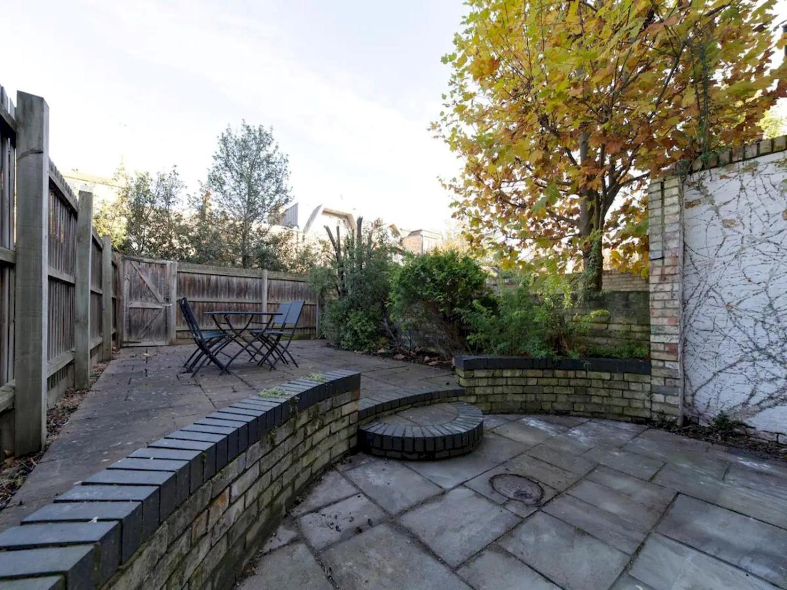 Pass The Keys Modern And Spacious Terrace In *
