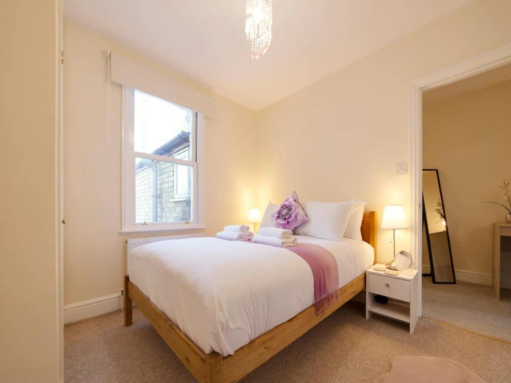 Holiday home Pass The Keys Modern And Spacious Terrace In *