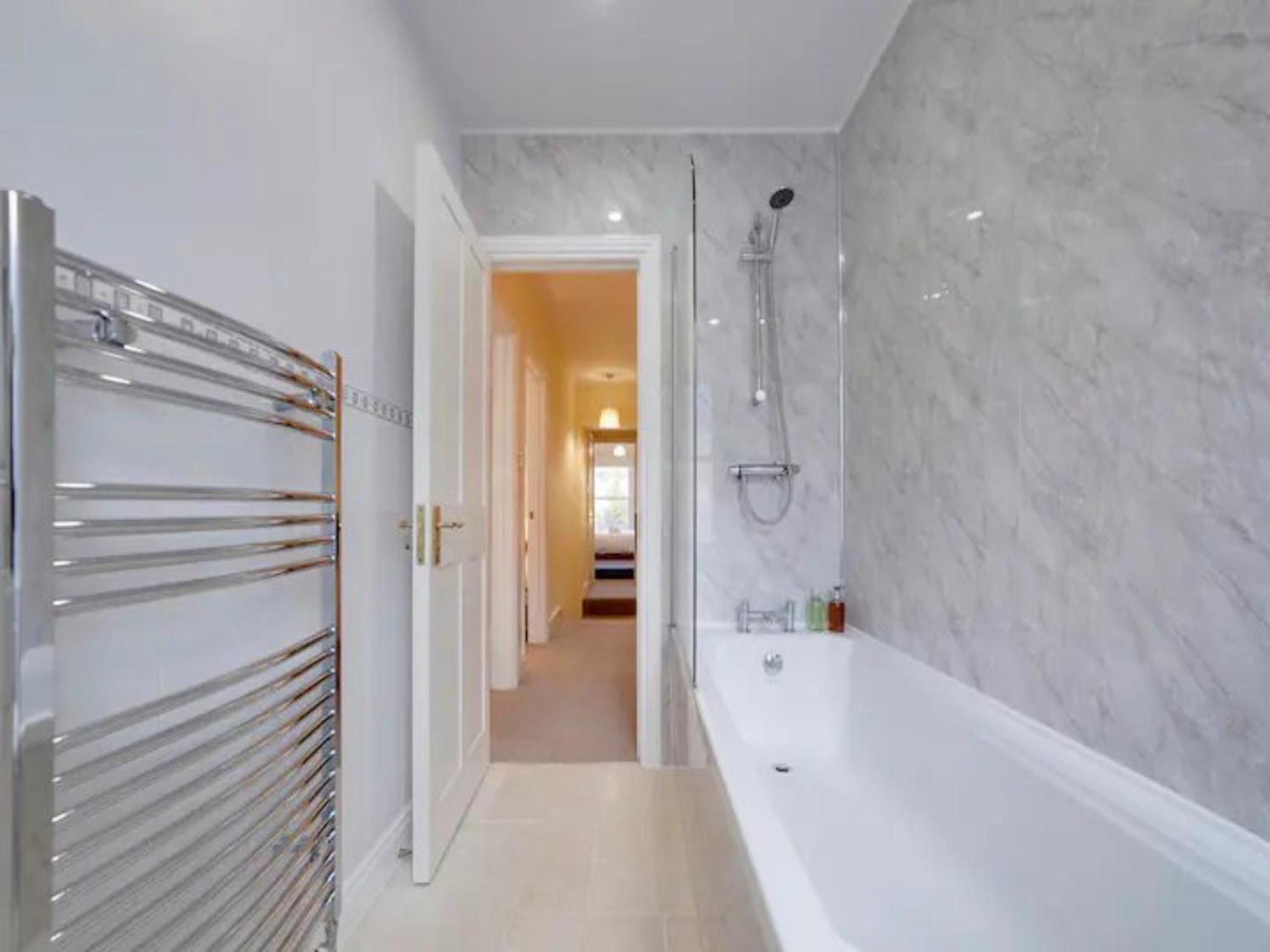 Ferienhaus Pass The Keys Modern And Spacious Terrace In